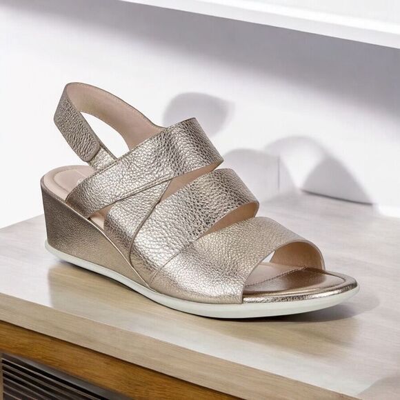 ECCO Shape Wedge Peep Toe Pebbled Leather Sandal Metallic 40 - Picture 2 of 10